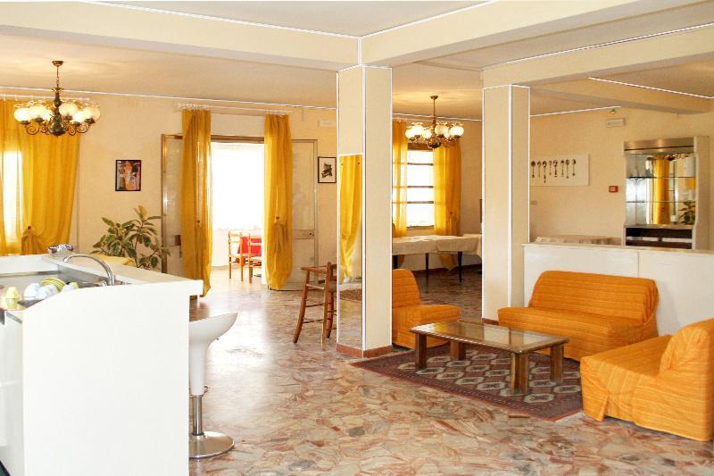 Hotel Lagomaggio Римини Екстериор снимка