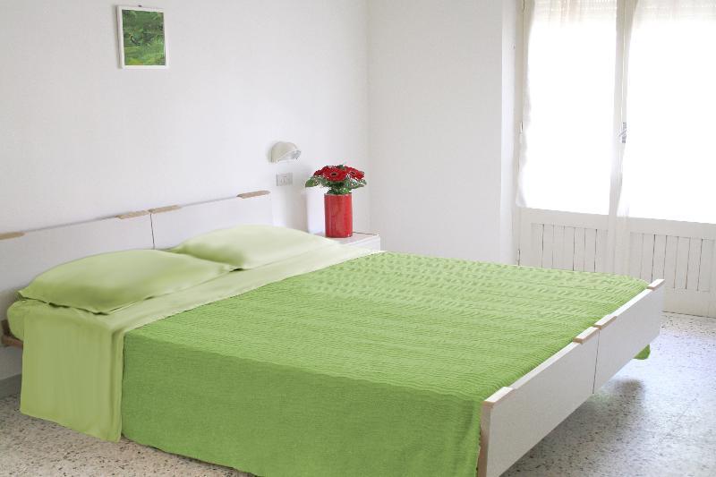 Hotel Lagomaggio Римини Екстериор снимка